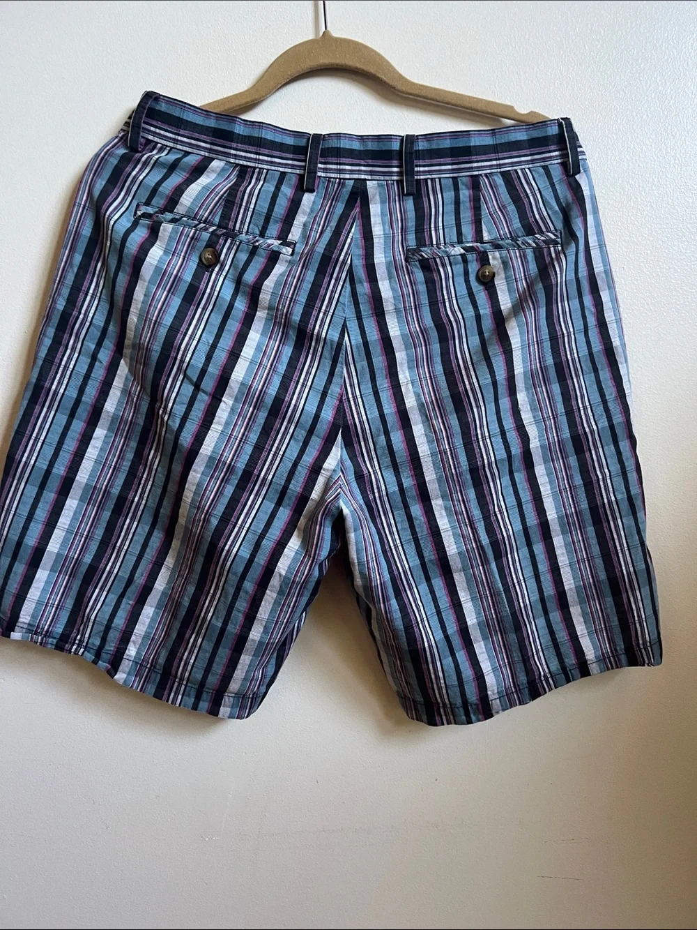 Greg Norman Collection plaid Flat Front Shorts with pockets golf envy